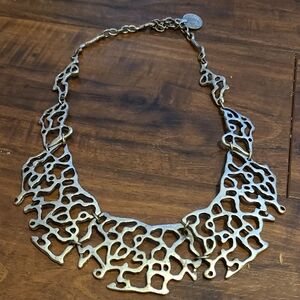 Elegant Metal Necklace